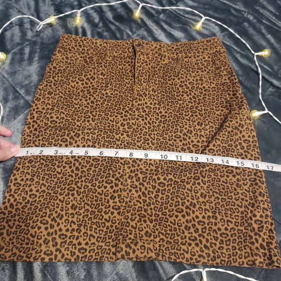 Mini skirt - Picture 2 of 8